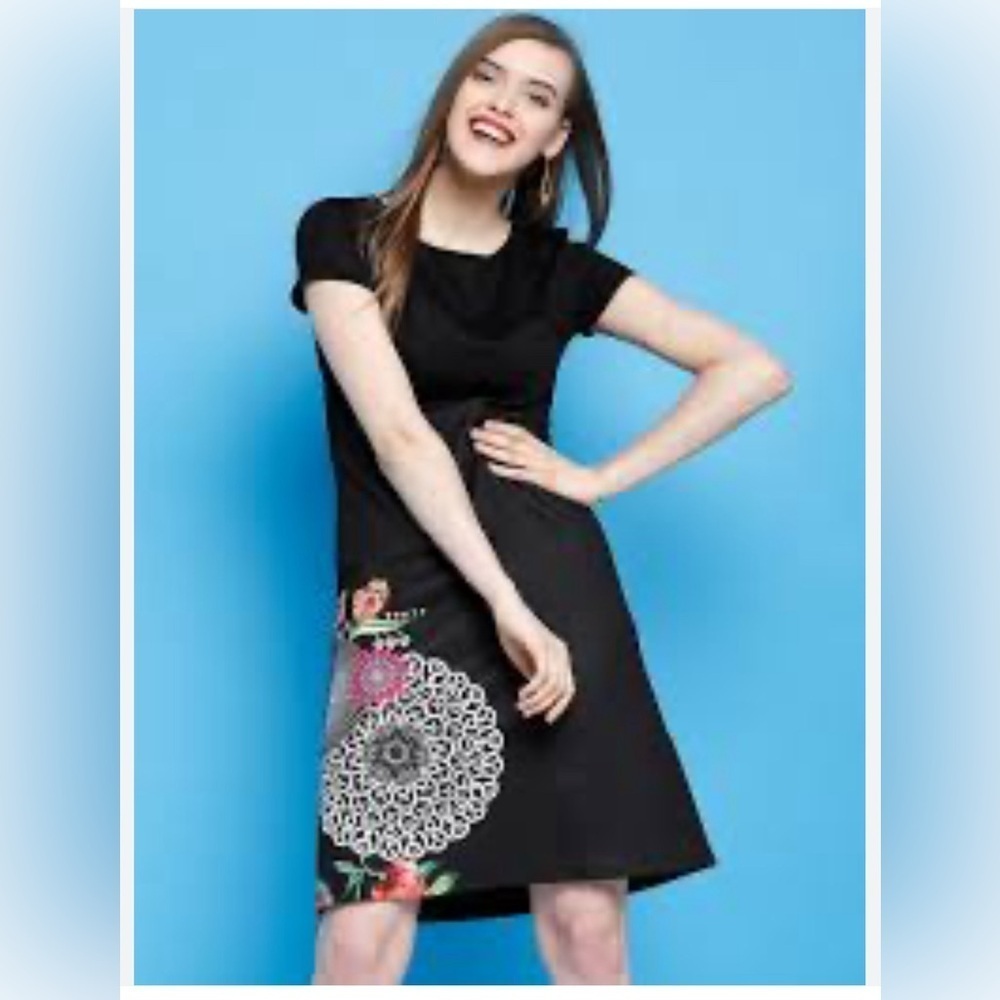 DESIGUAL Sz L Jersey Knit A-Line Short Sleeves Flower Sequin Over The Knee Dress